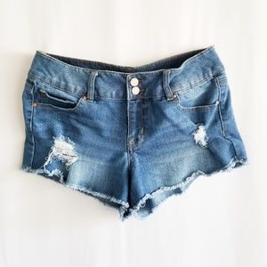 Refuge Size 8 Jean Shorts Soft and Stretchy